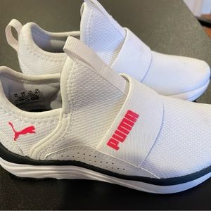 Girls puma shoes